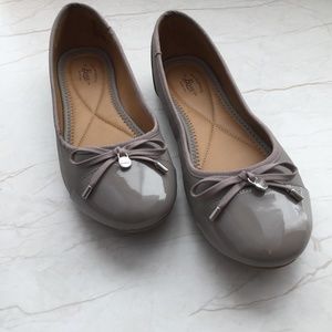 GH Bass Co. Lacy Patent Leather Slip On Flats